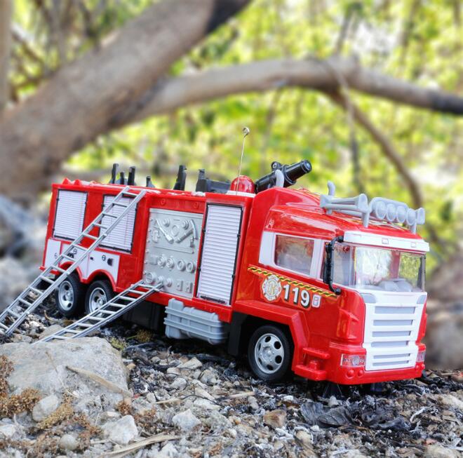 One Two Fun Camion de pompier rouge radiocommandé avec sons et lumières